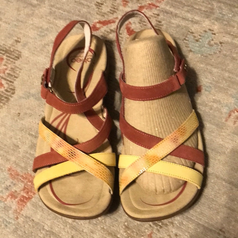 Abeo  “Laguna” sandals. Size 9